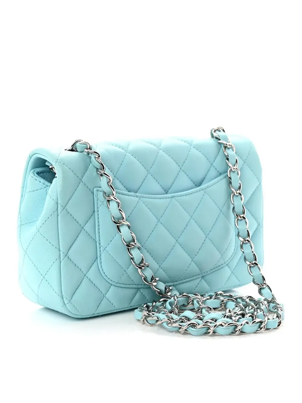 CHANEL elevate your